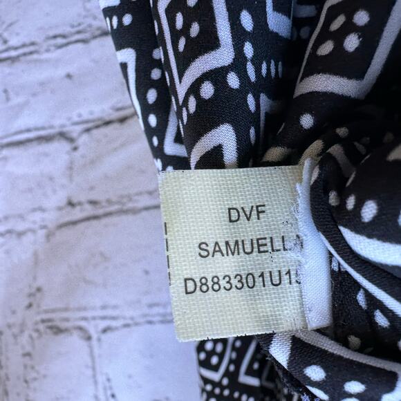 Diane Von Furstenberg Silk Dress Samuella Mini Shirt Printed Ruffle Size 0 - Picture 7 of 8